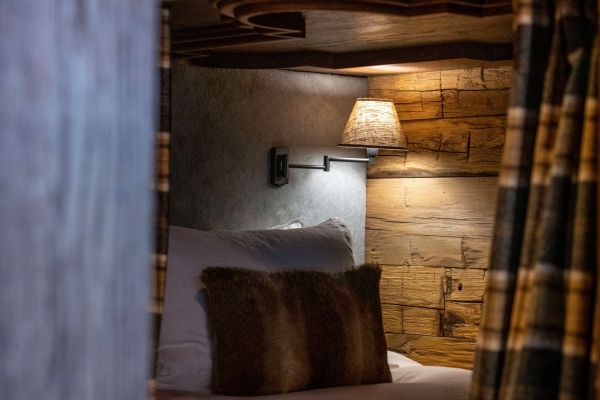 Rideaux, coussins et tête de lit sur mesure