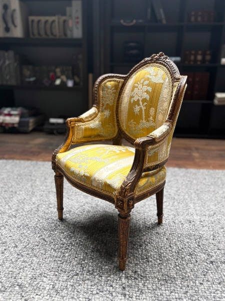 Restauration d'un fauteuil d'enfant d'époque Louis XVI